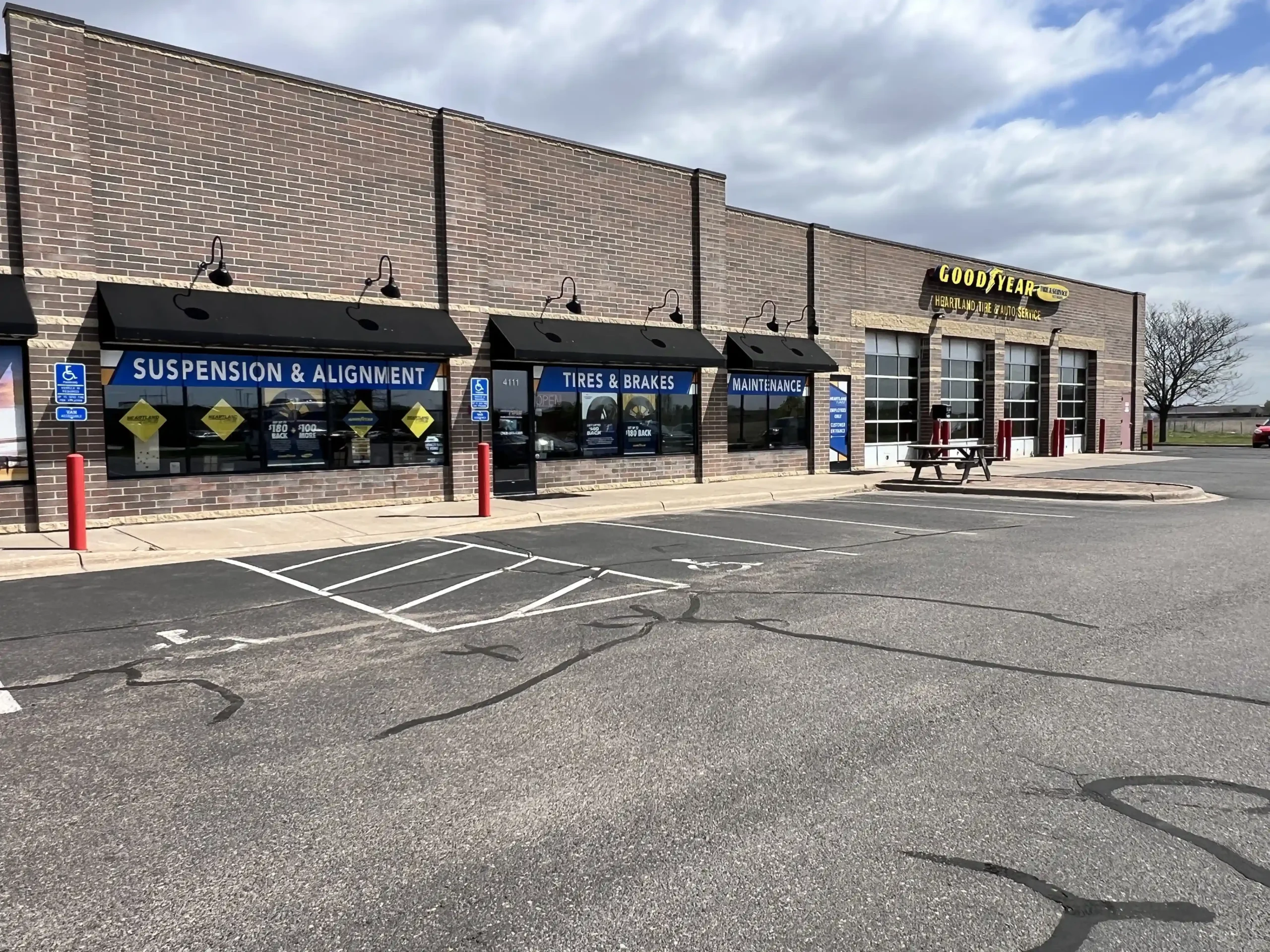 HeartLand Tires location