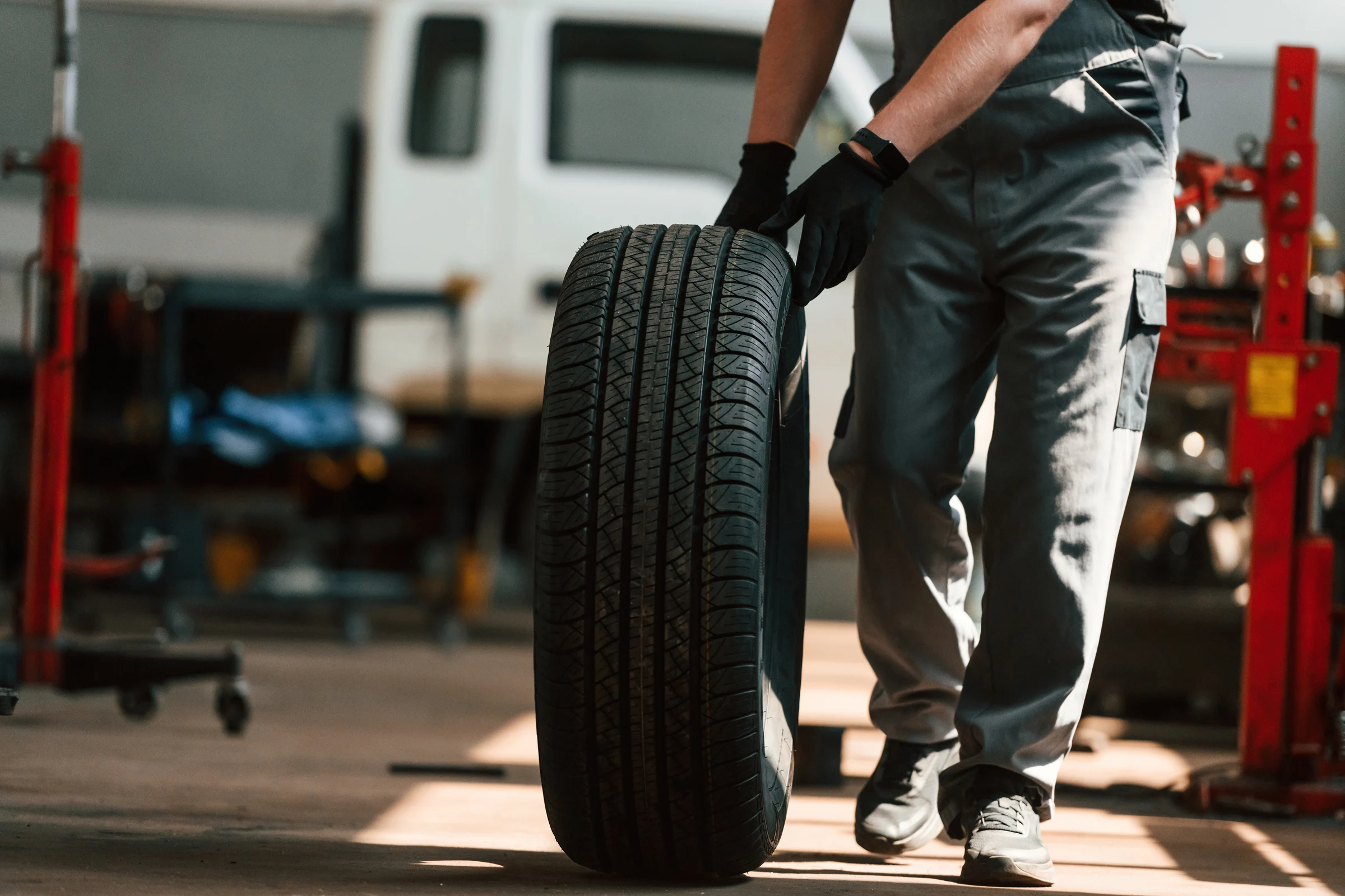 Minnesota summer tires on SUV at Heartland Tire & Auto Centers